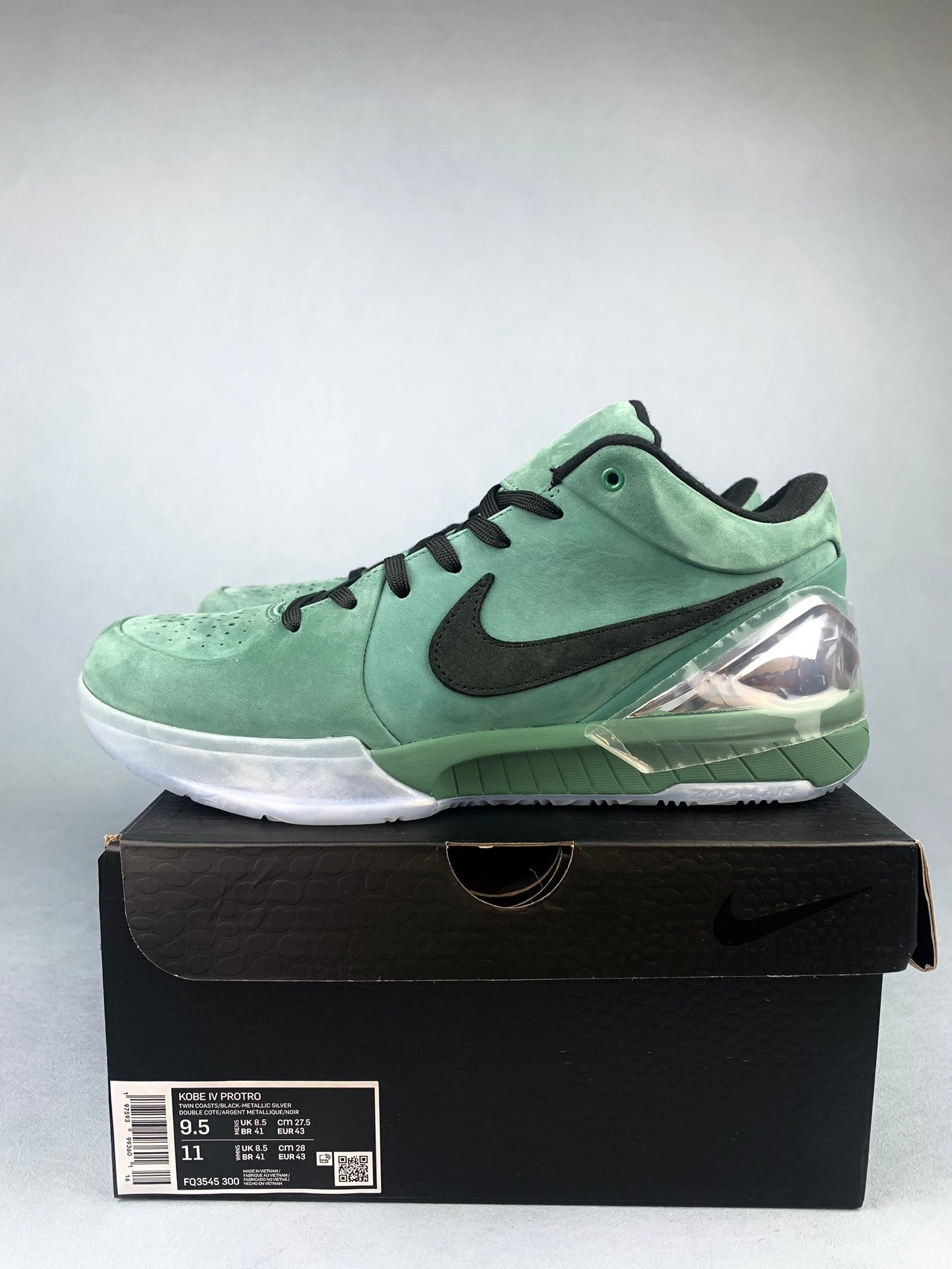 NIKE ZK4 Zoom Kobe 4 Basketball Shoes