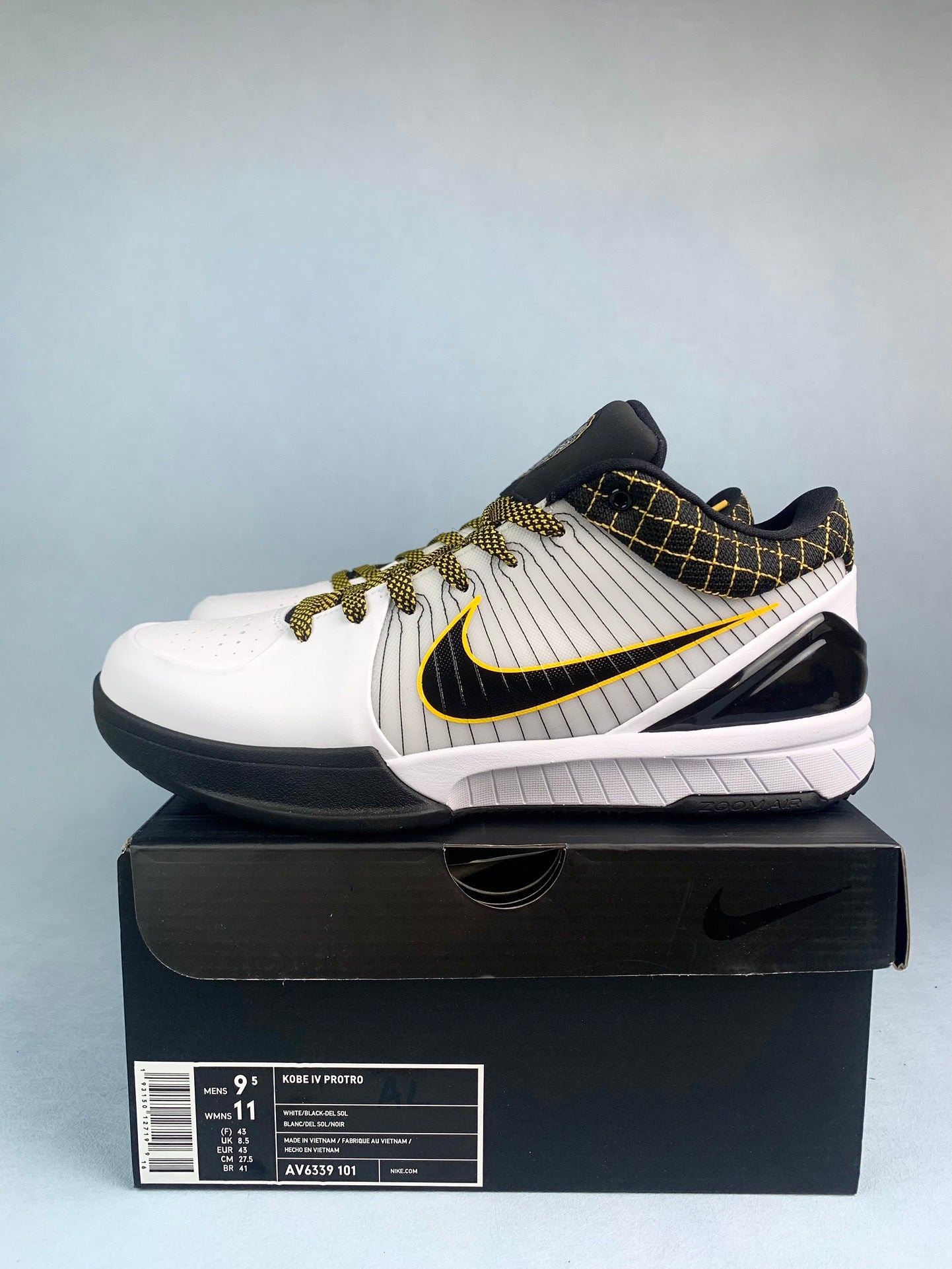NIKE ZK4 Zoom Kobe 4 Basketball Shoes