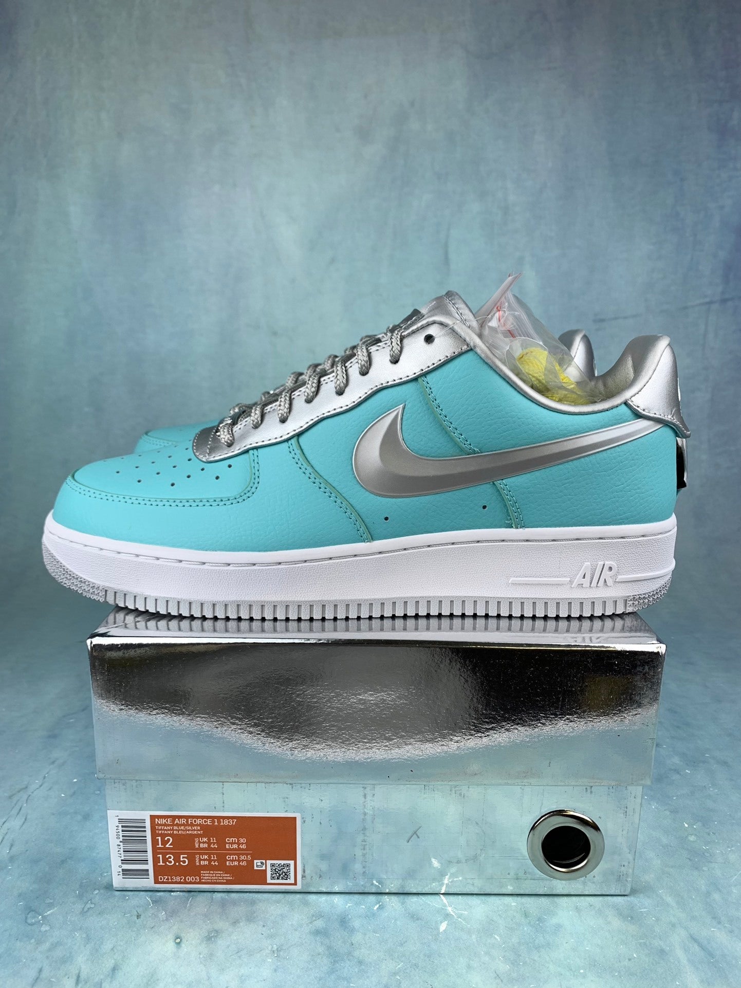 NIKE Air Force 1 Sneakers