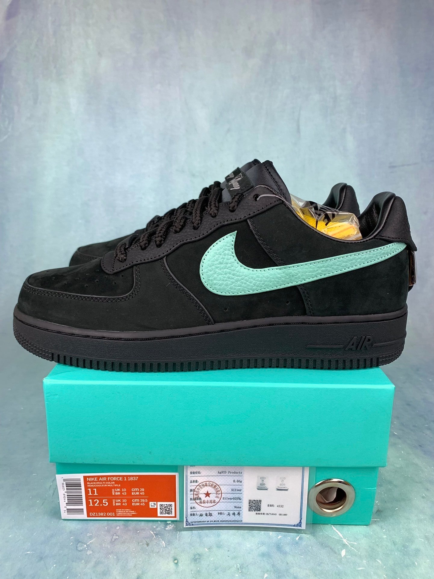 NIKE Air Force 1 Sneakers