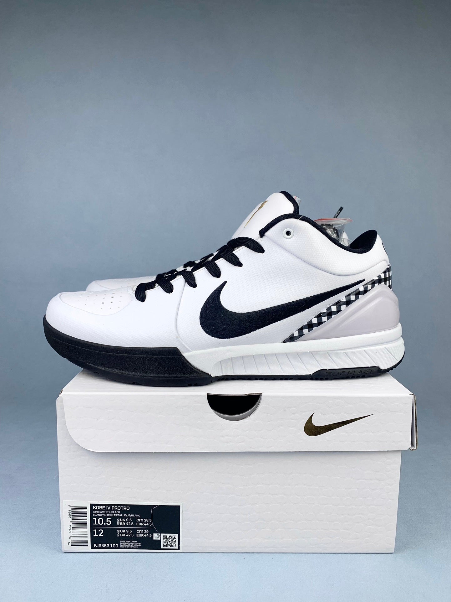 NIKE ZK4 Zoom Kobe 4 Basketball Shoes