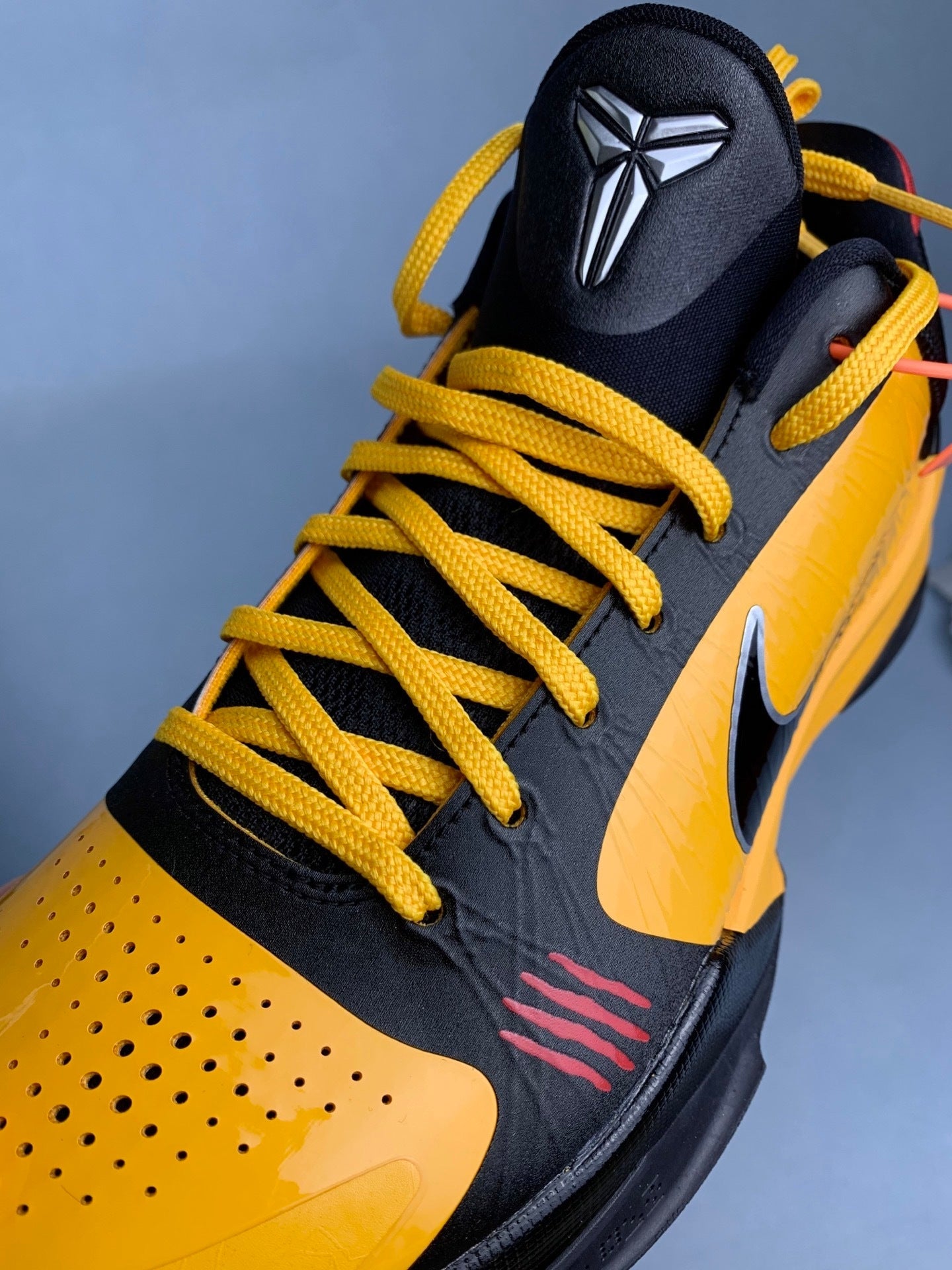 NIKE ZK5 Zoom Kobe 5 Basketball Shoes