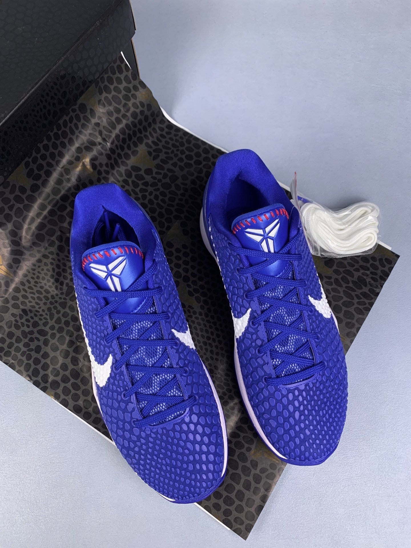 NIKE ZK8 Zoom Kobe 8 Basketball Shoes