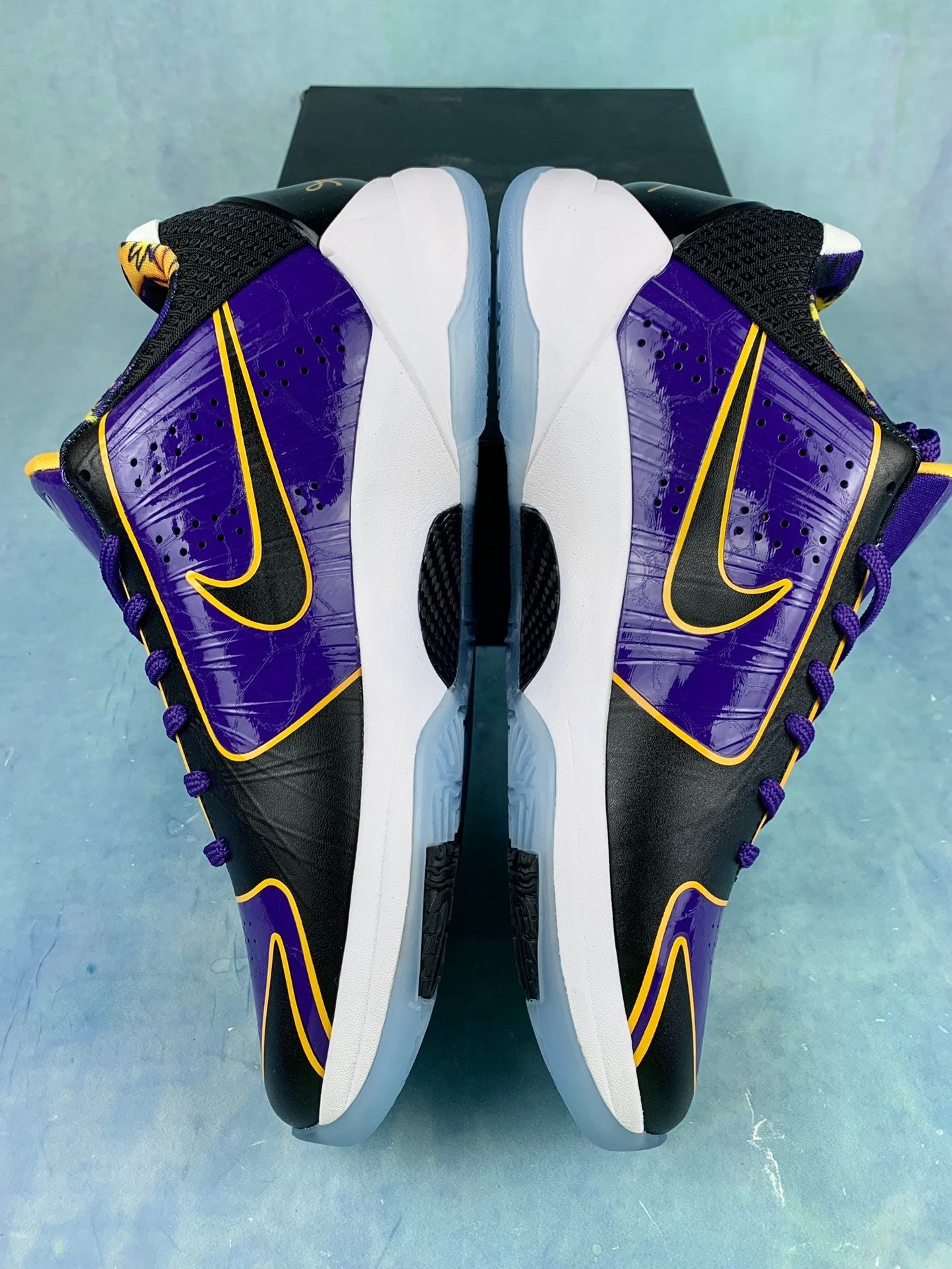 NIKE ZK4 Zoom Kobe 4 Basketball Shoes