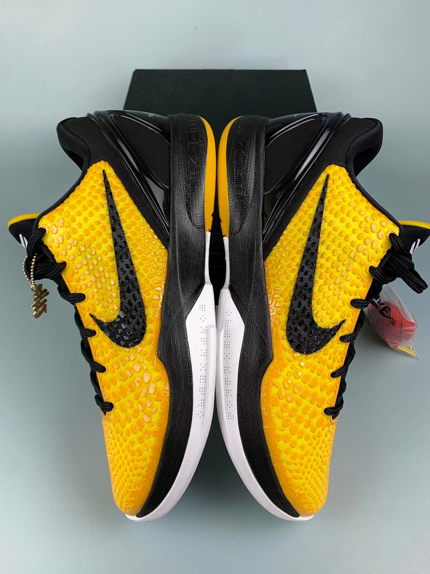 NIKE ZK6 Zoom Kobe 6 Basketball Shoes