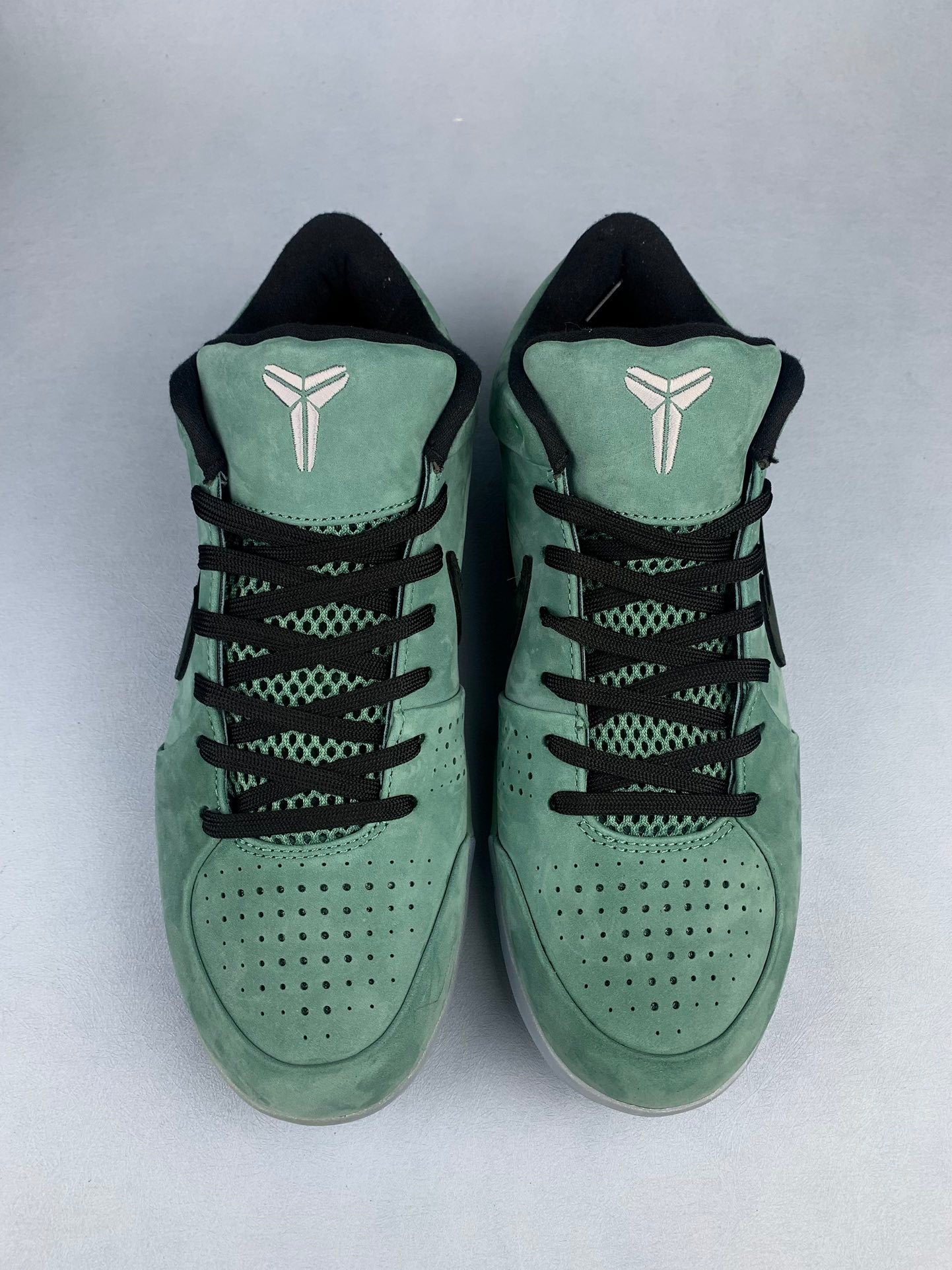 NIKE ZK4 Zoom Kobe 4 Basketball Shoes