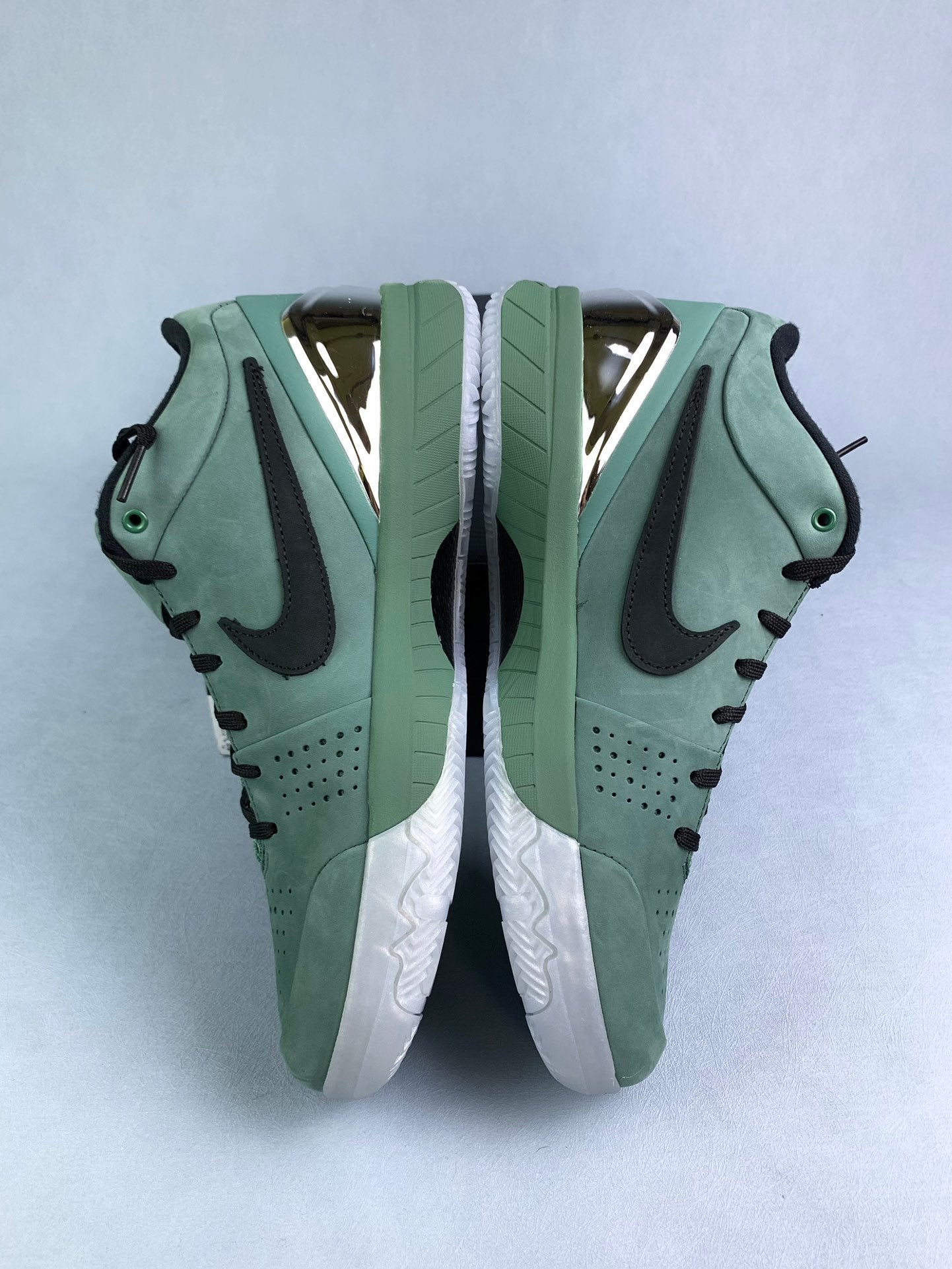 NIKE ZK4 Zoom Kobe 4 Basketball Shoes
