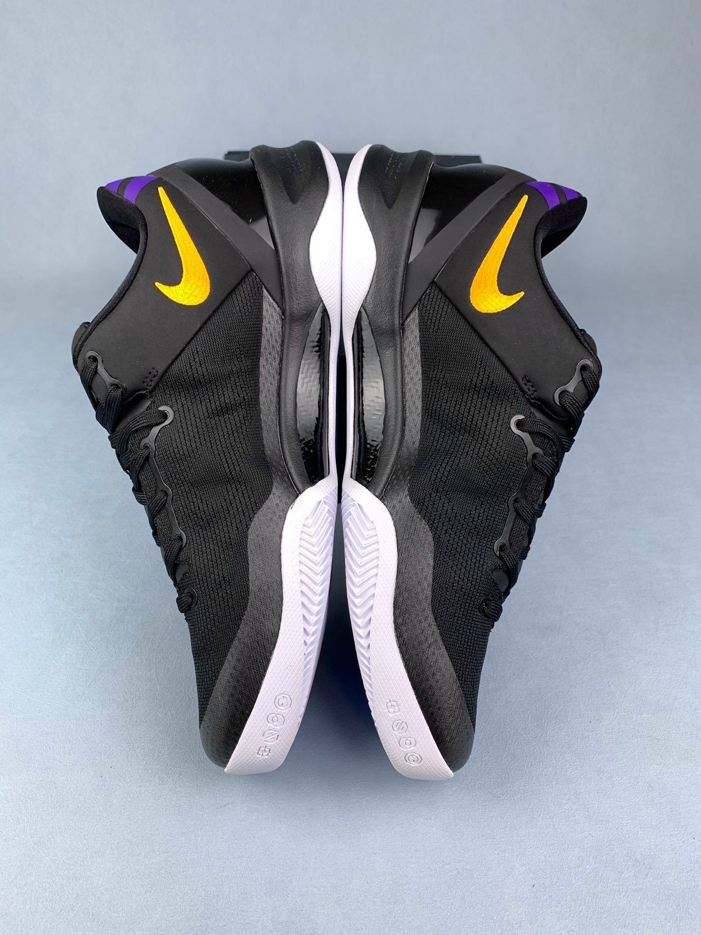 NIKE ZK8 Zoom Kobe 8 Basketball Shoes