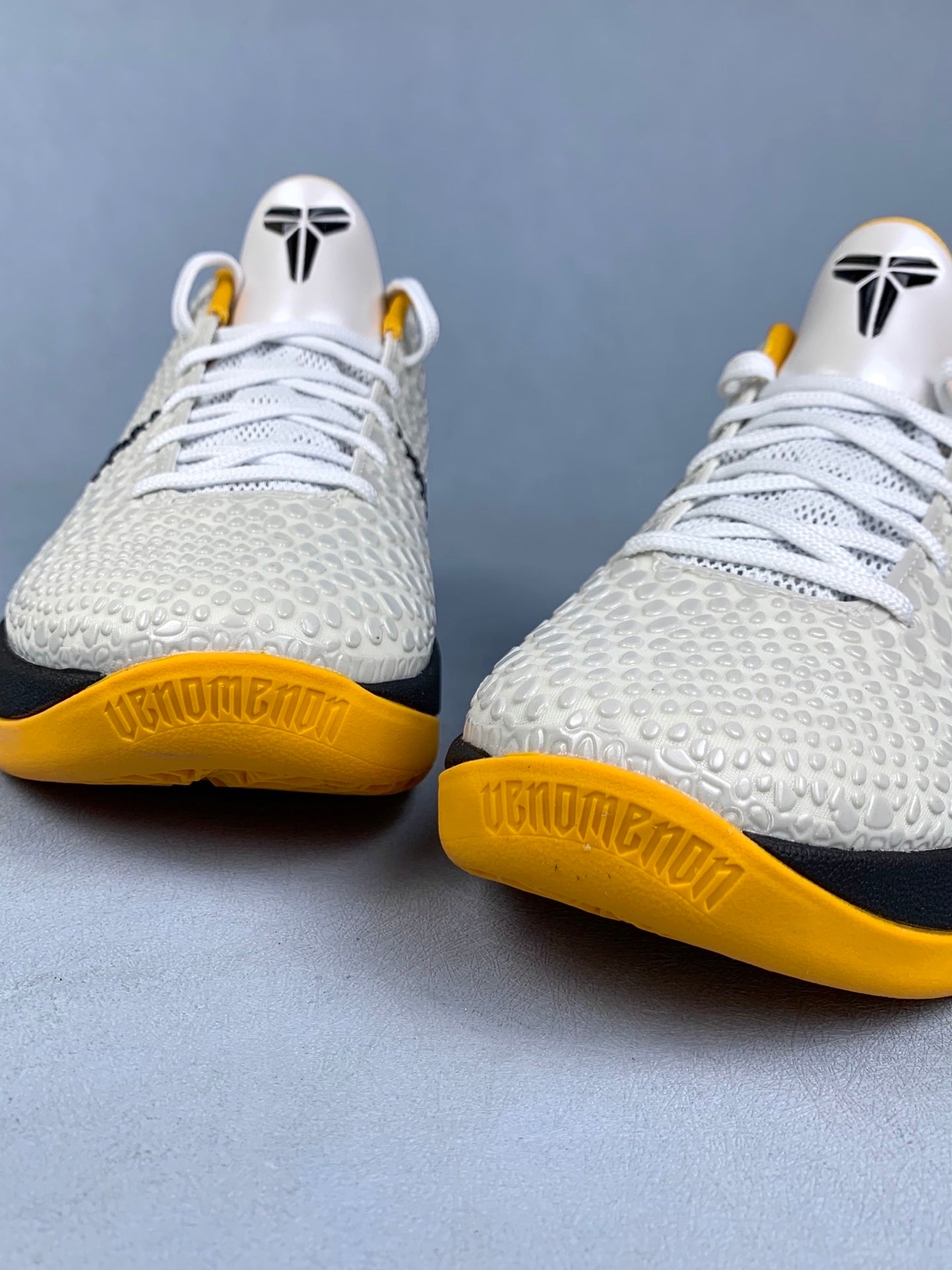 NIKE ZK6 Zoom Kobe 6 Basketball Shoes