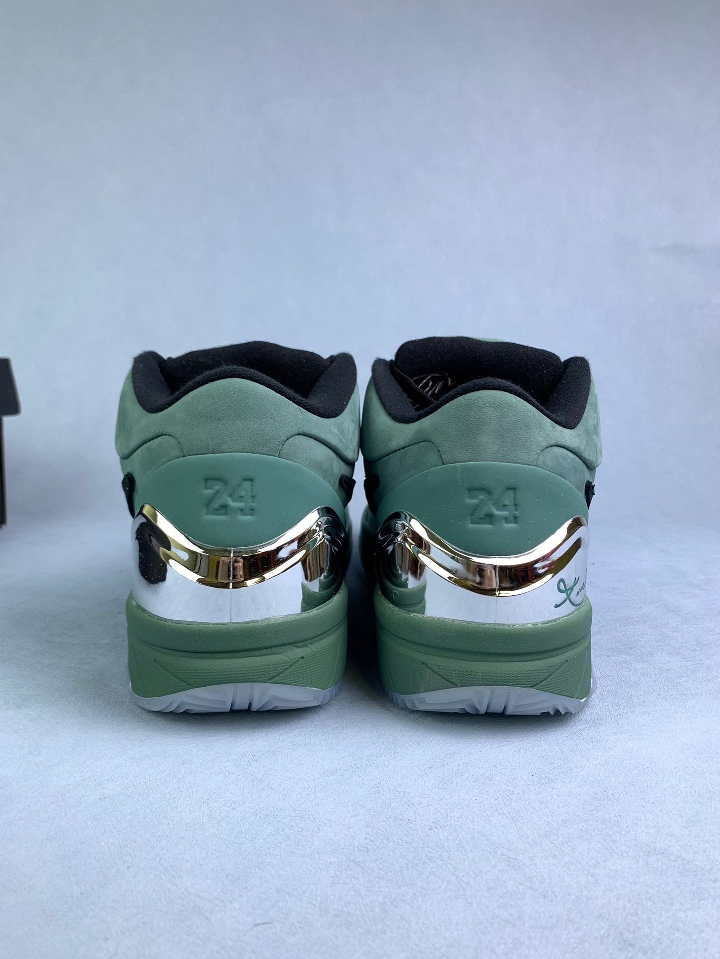 NIKE ZK4 Zoom Kobe 4 Basketball Shoes
