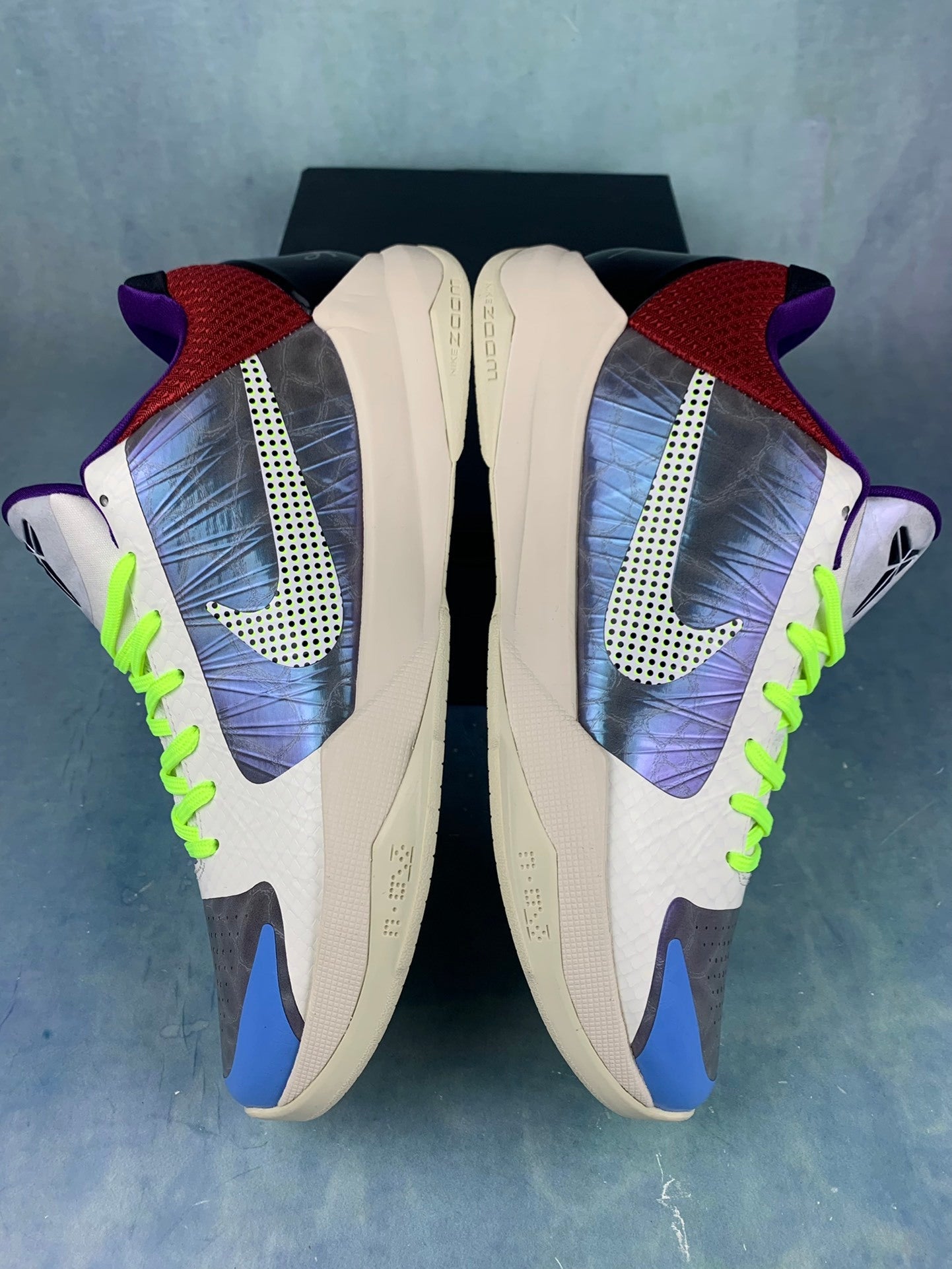NIKE ZK5 Zoom Kobe 5 Basketball Shoes