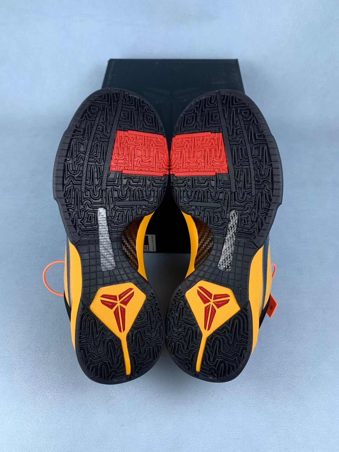 NIKE ZK5 Zoom Kobe 5 Basketball Shoes
