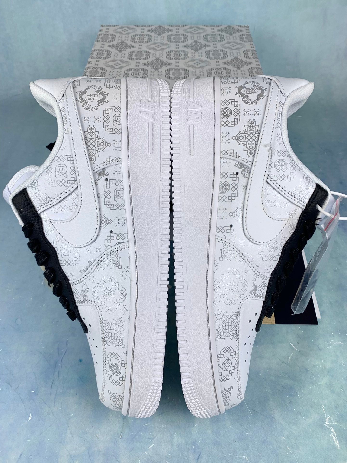 NIKE Air Force 1 Sneakers