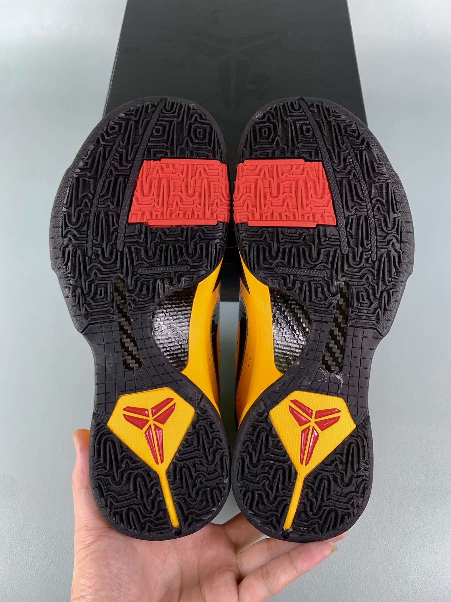 NIKE ZK5 Zoom Kobe 5 Basketball Shoes