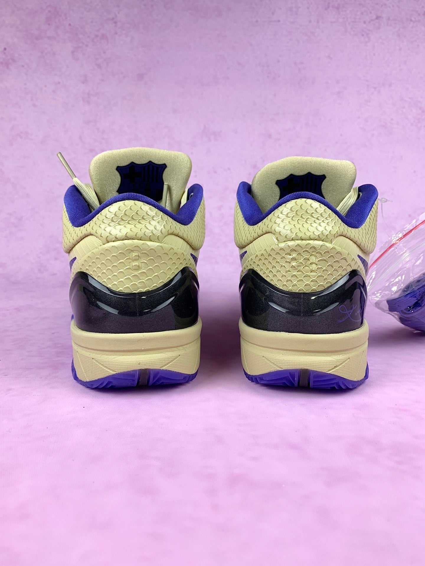 NIKE ZK4 Zoom Kobe 4 Basketball Shoes