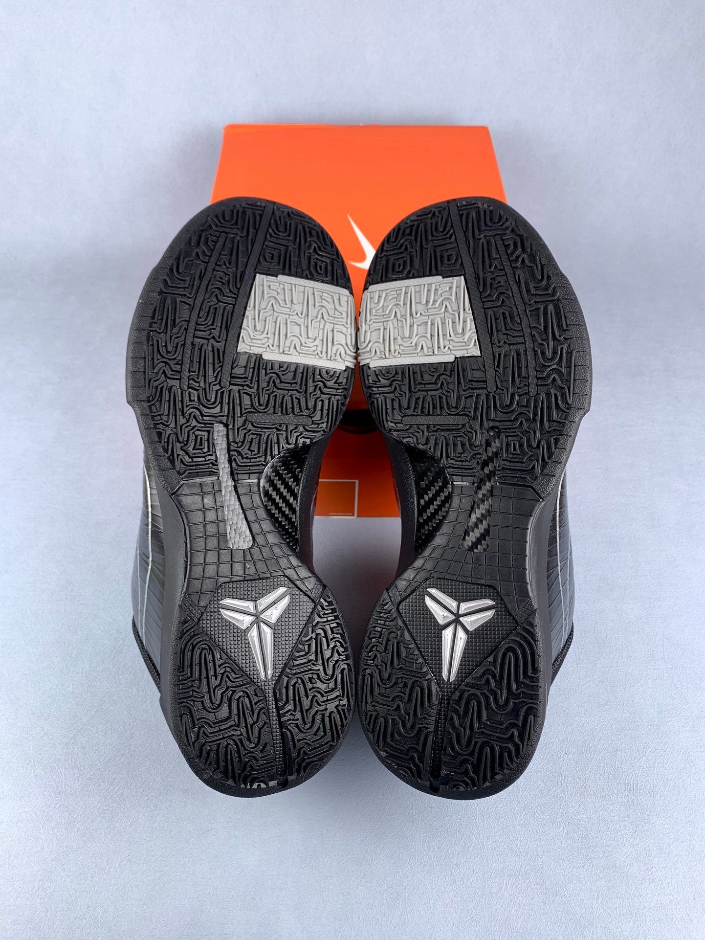 NIKE ZK5 Zoom Kobe 5 Basketball Shoes