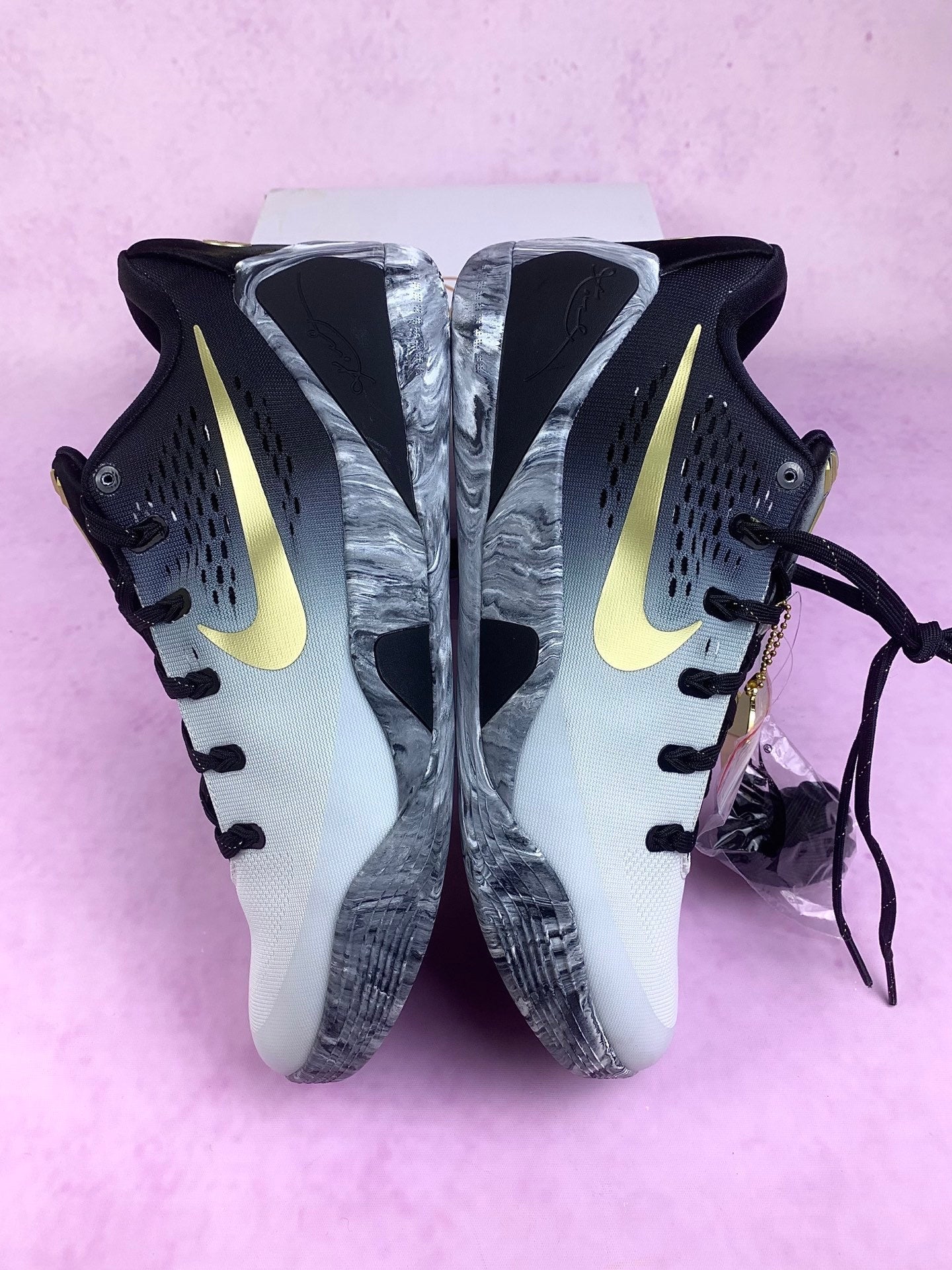 NIKE ZK8 Zoom Kobe 8 Basketball Shoes