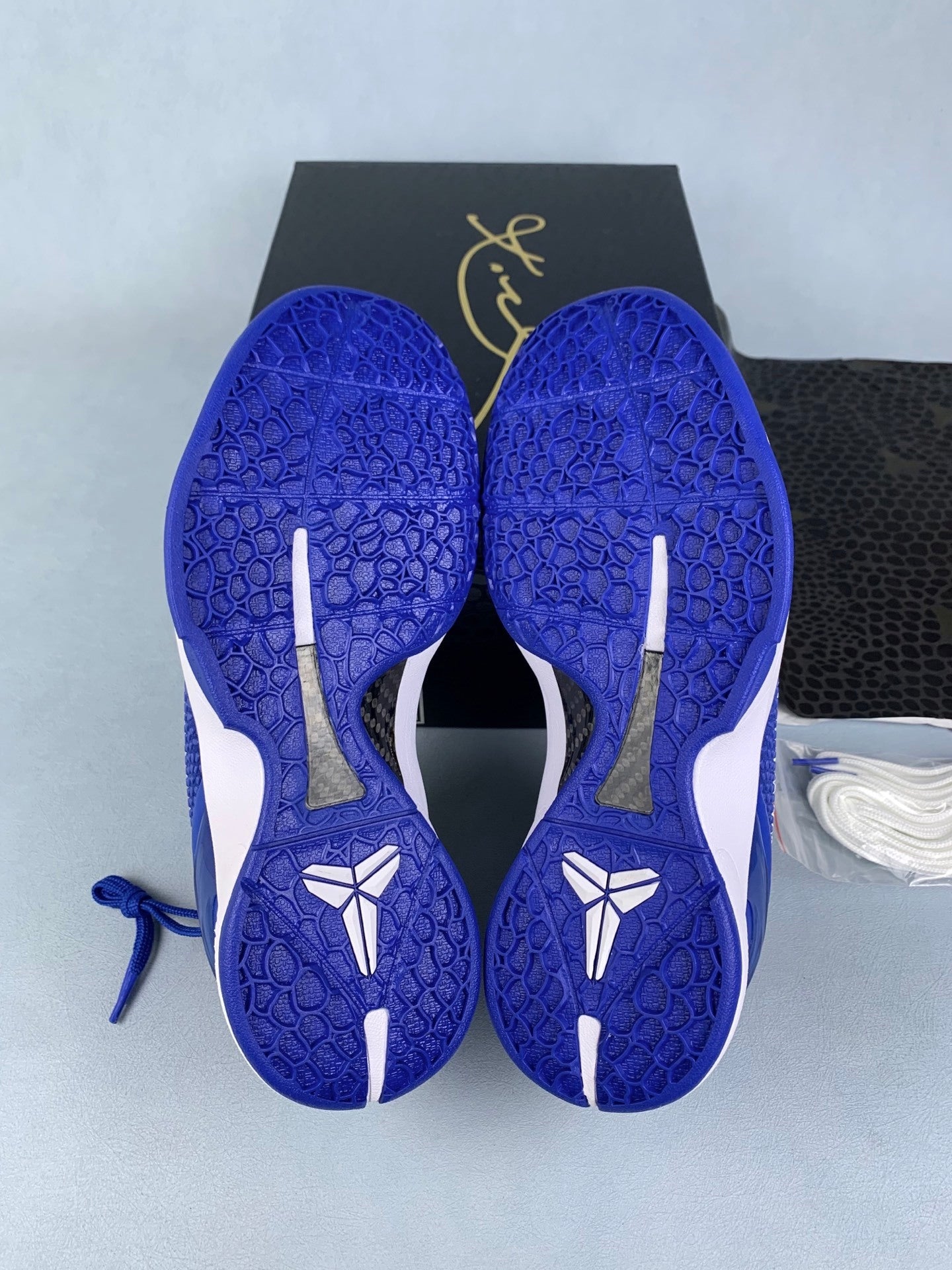 NIKE ZK8 Zoom Kobe 8 Basketball Shoes