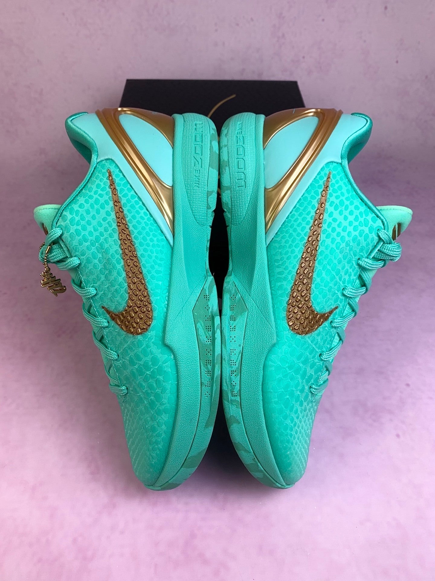 NIKE ZK4 Zoom Kobe 4 Basketball Shoes