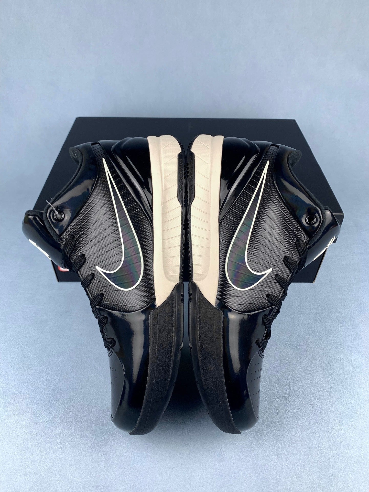 NIKE ZK4 Zoom Kobe 4 Basketball Shoes