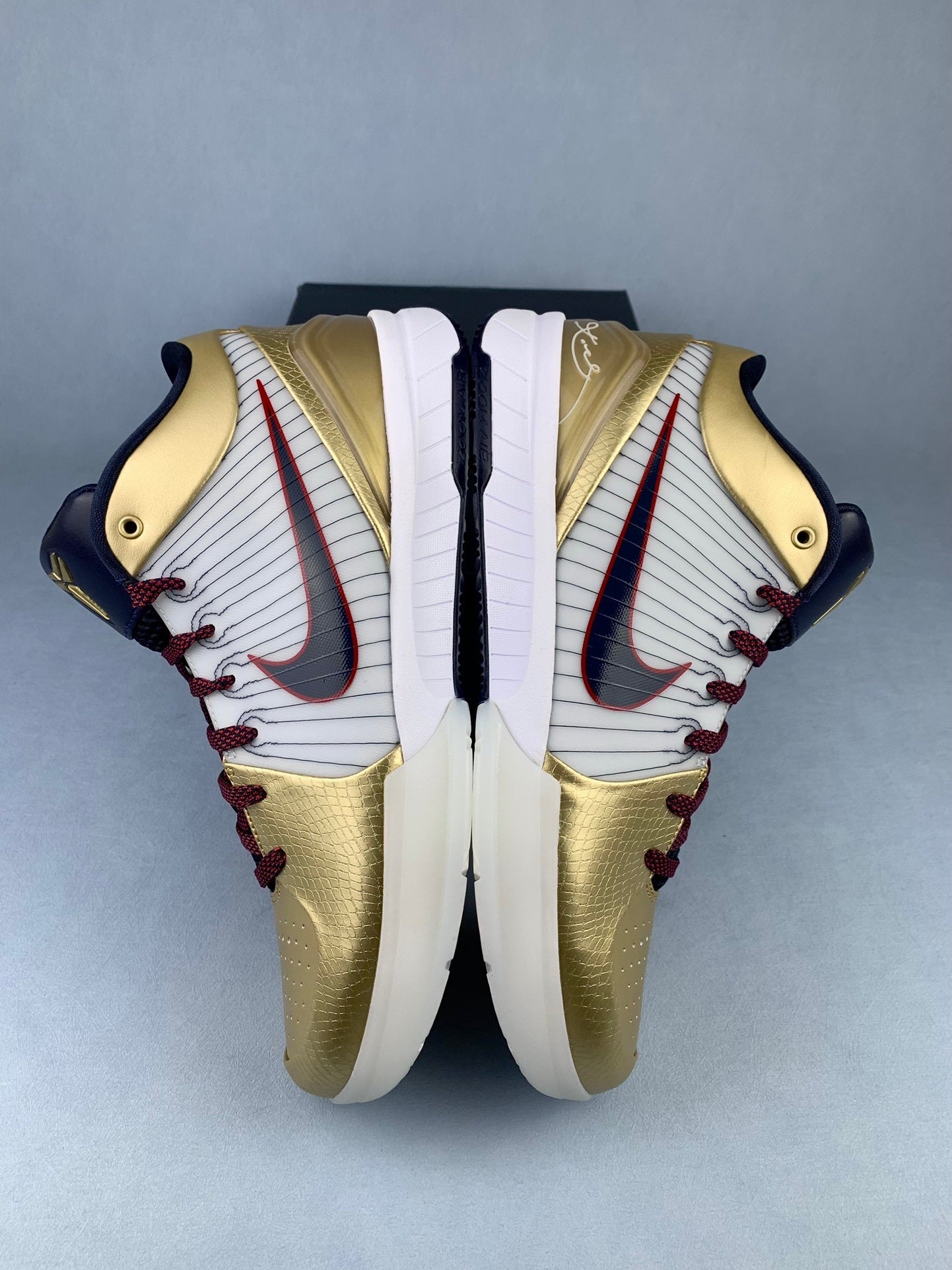 NIKE ZK4 Zoom Kobe 4 Basketball Shoes