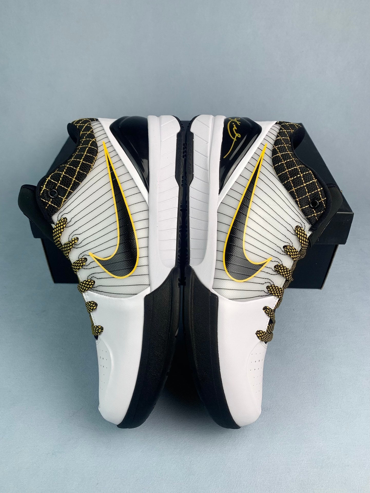 NIKE ZK4 Zoom Kobe 4 Basketball Shoes