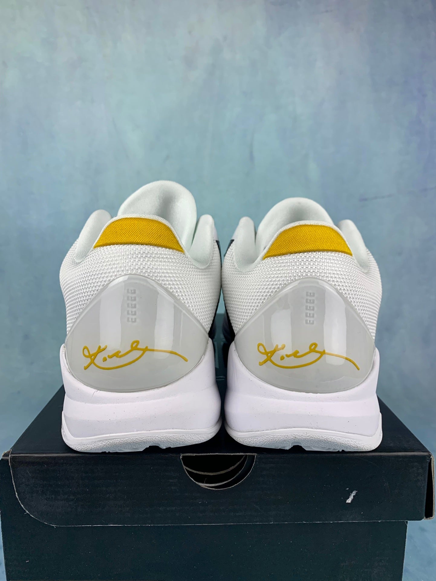 NIKE ZK5 Zoom Kobe 5 Basketball Shoes