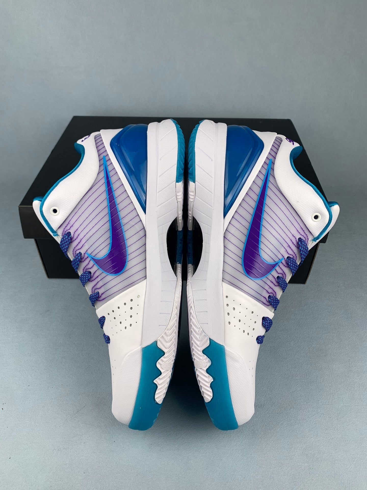 NIKE ZK4 Zoom Kobe 4 Basketball Shoes