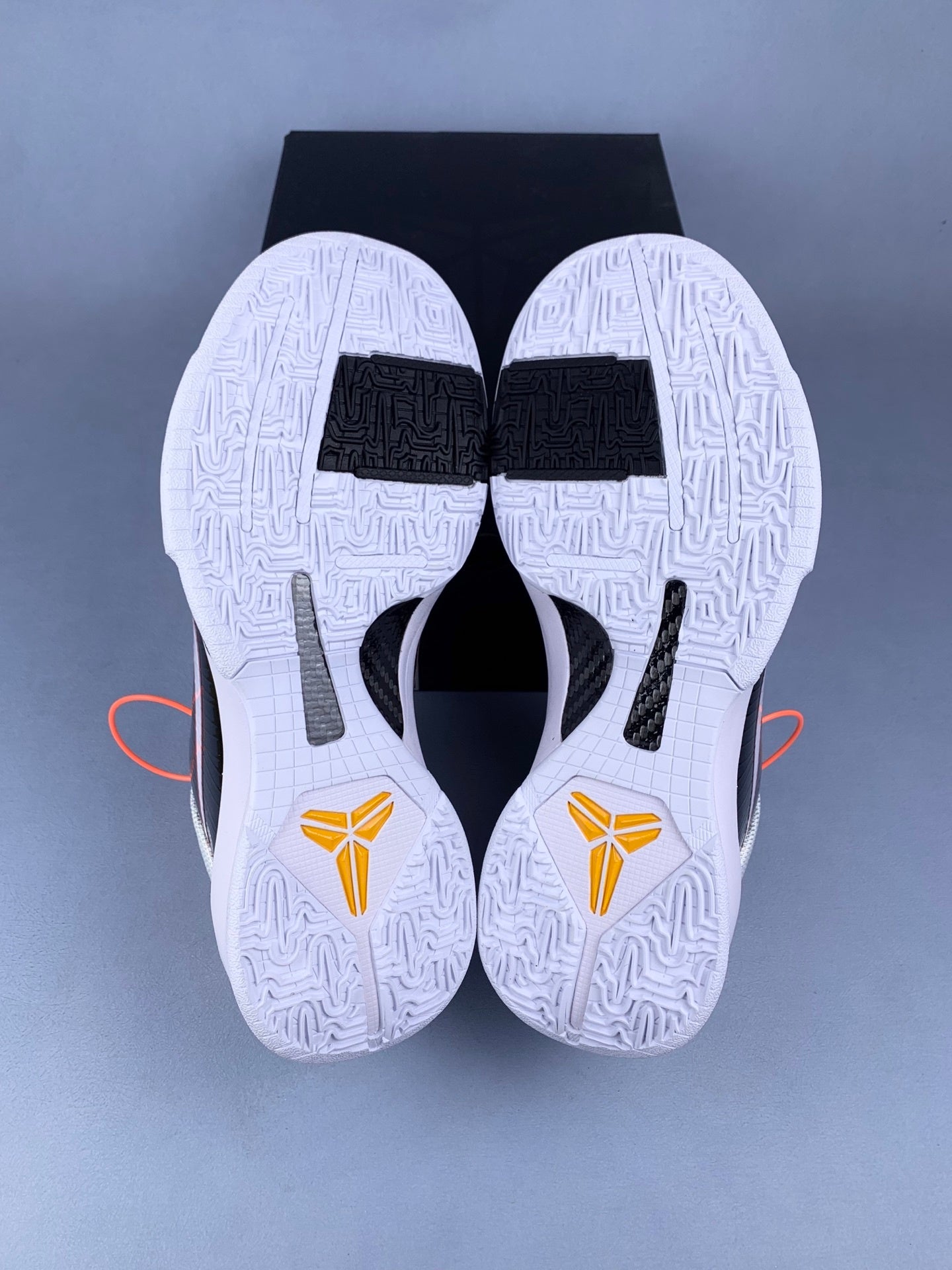 NIKE ZK5 Zoom Kobe 5 Basketball Shoes