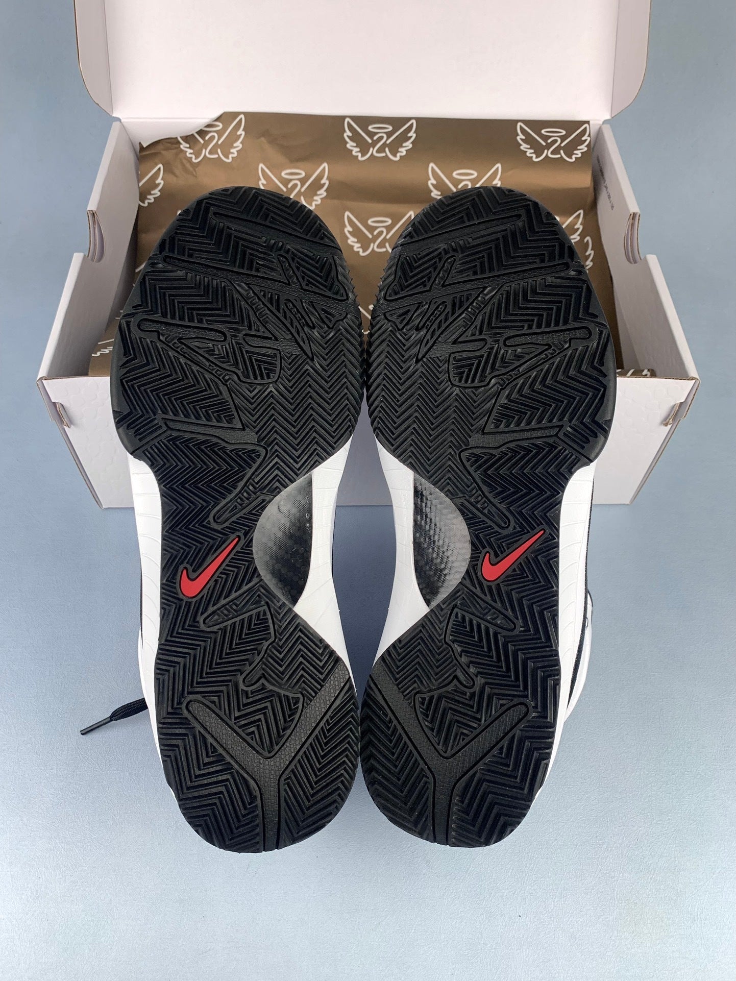 NIKE ZK4 Zoom Kobe 4 Basketball Shoes