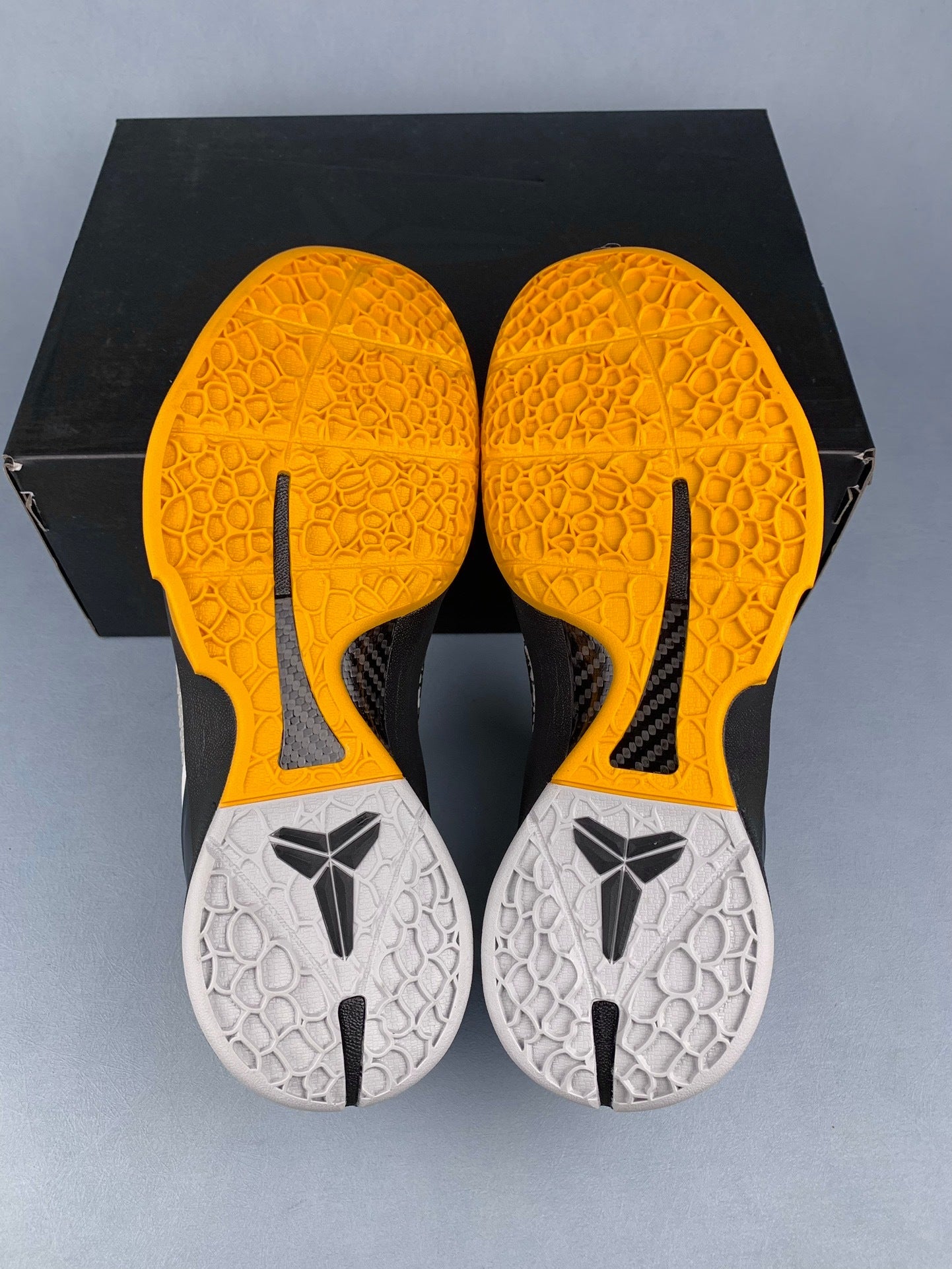 NIKE ZK6 Zoom Kobe 6 Basketball Shoes