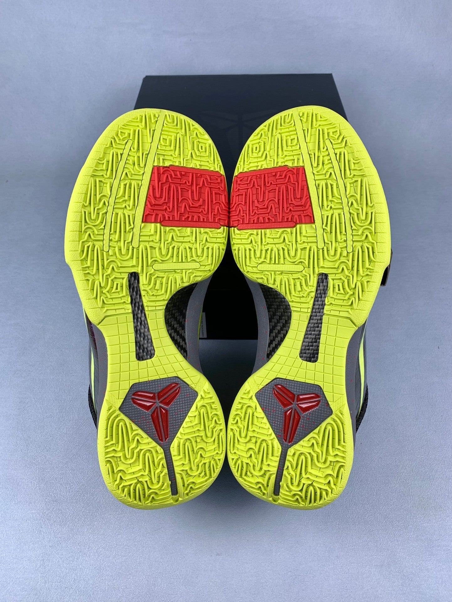 NIKE ZK5 Zoom Kobe 5 Basketball Shoes