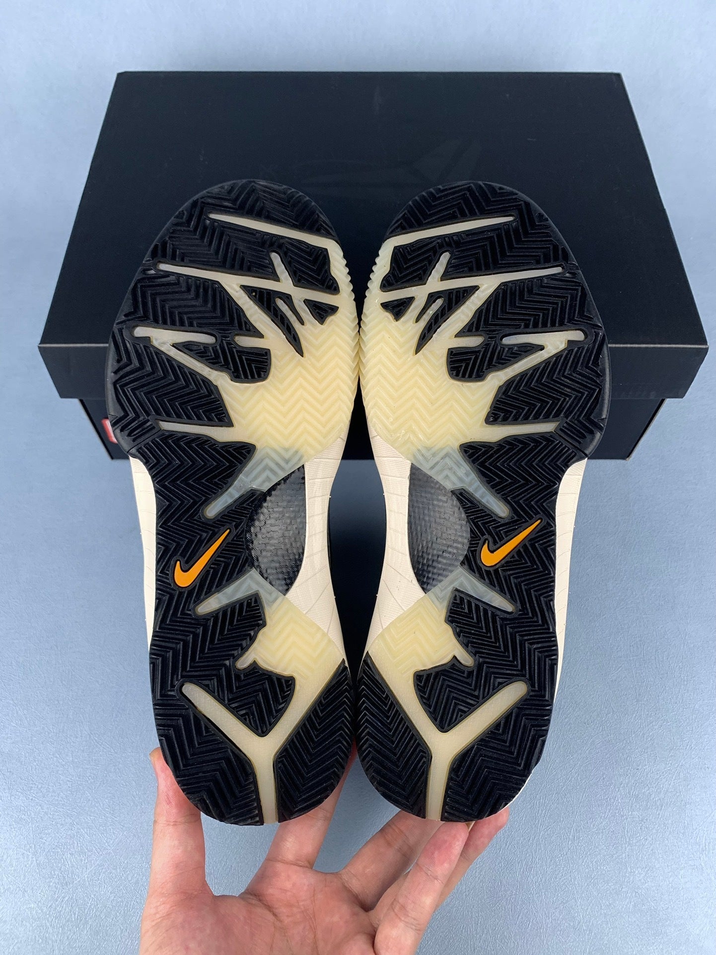NIKE ZK4 Zoom Kobe 4 Basketball Shoes