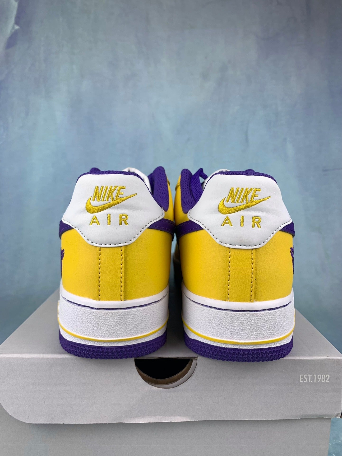 NIKE Air Force 1 Sneakers