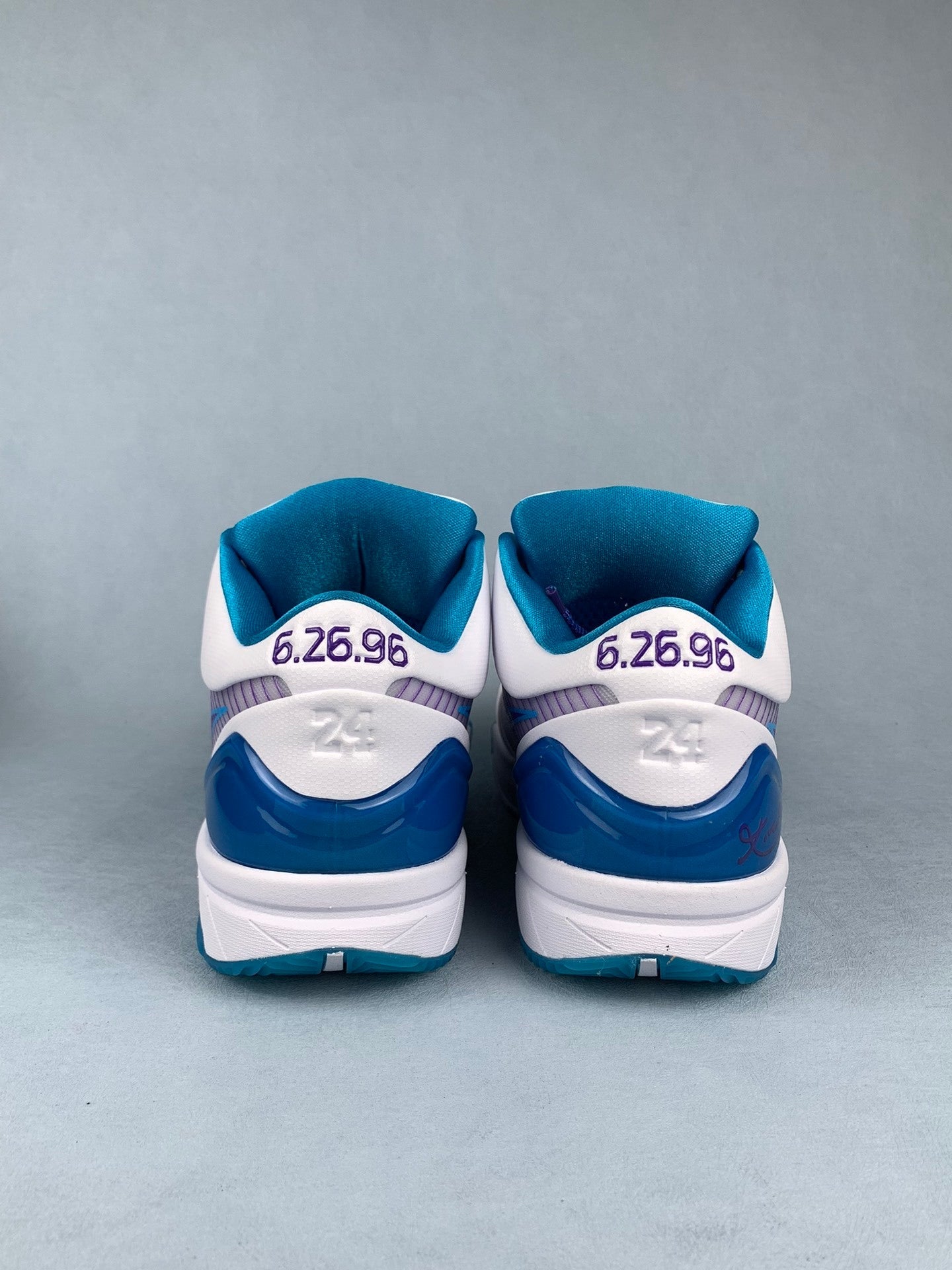 NIKE ZK4 Zoom Kobe 4 Basketball Shoes