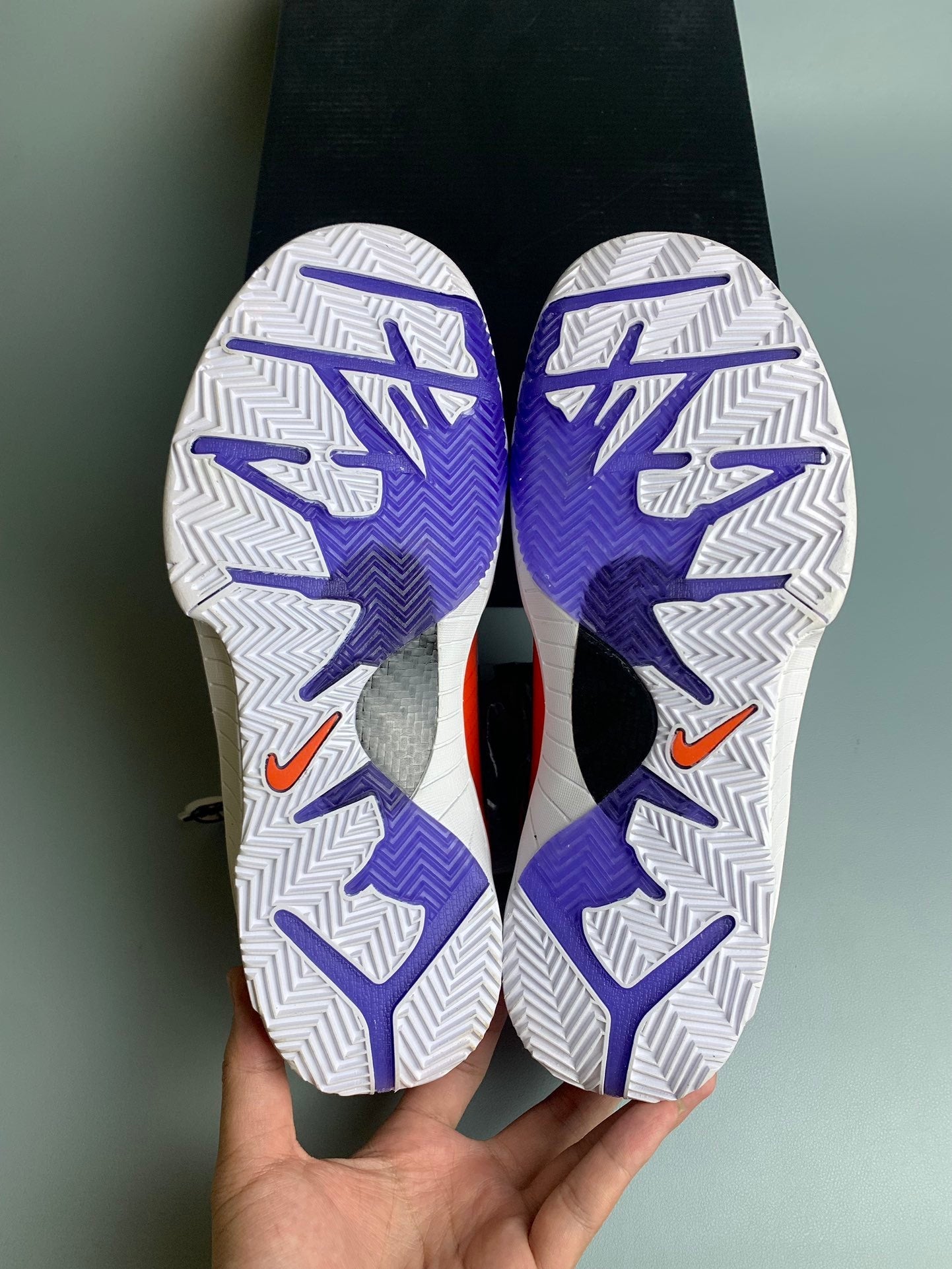 NIKE ZK4 Zoom Kobe 4 Basketball Shoes